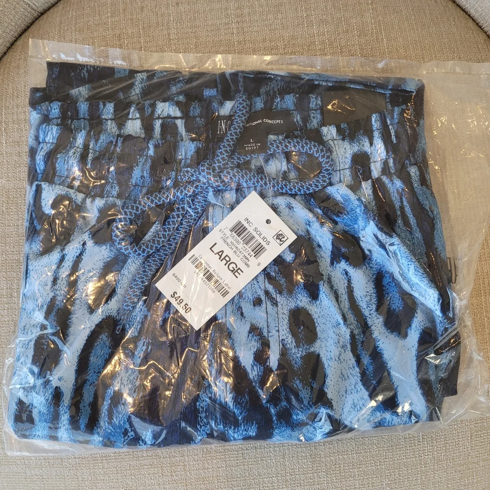 INC Men's Swim Trunks Blue Animal Print NEW Mesh Lined Pockets Size L NWT